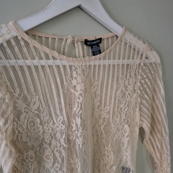 NWOT Revamped M Y2K Whimsigoth Romantic Coquette Girl Lace Mesh Crop Top - Picture 7 of 14